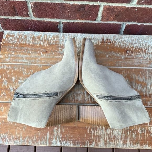 Seychelles from Anthro Light Tan Suede Heeled Leather Booties - Picture 6 of 9